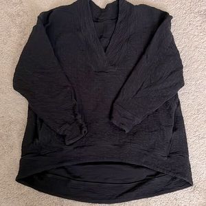 Lululemon sweatshirt